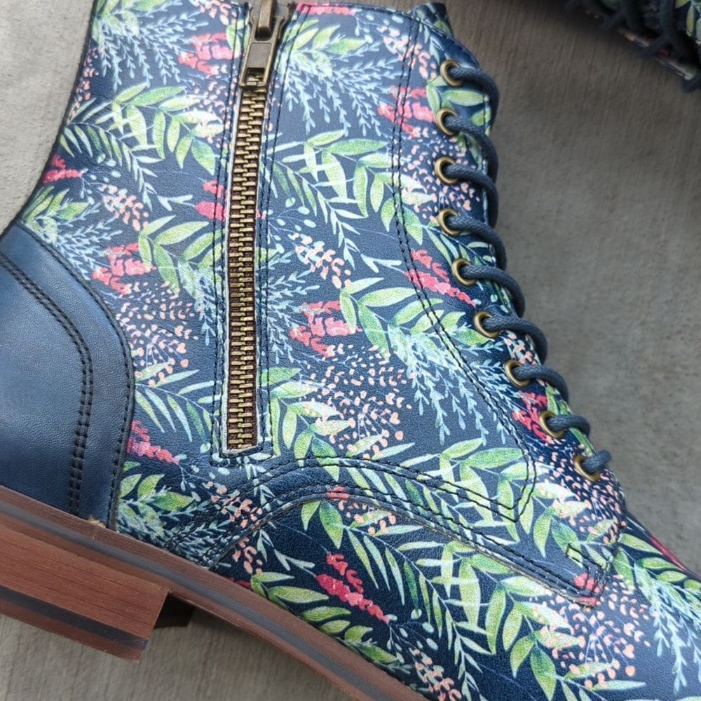 Thatcher Finch Men's Blue Floral Patterned Luxury Derby Dress Boots Size 11 - Picture 4 of 9